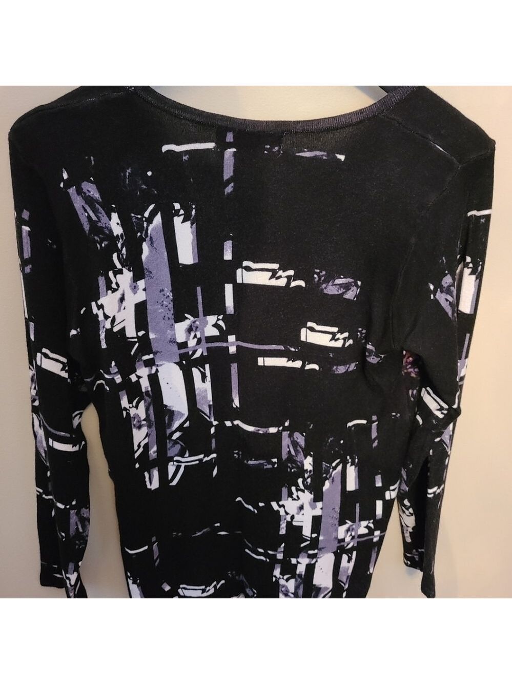 CASA DONNA Floral Design 3/4 Sleeve Sweater Size Medium NWT - Picture 3 of 3